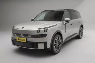Lynk & Co 900 PHEV 2.0T DHT Ultra
